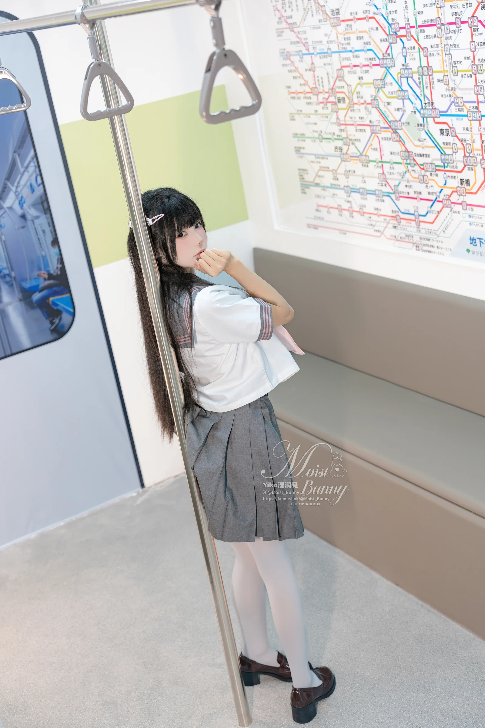4f81b2ed7596