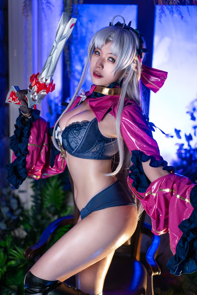 Hatori-Sama-Carlotta-Wuthering-Waves-15-1-1