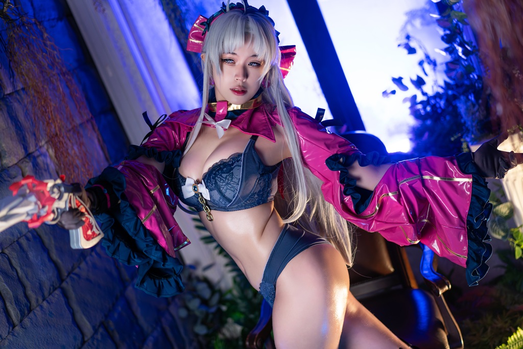 Hatori-Sama-Carlotta-Wuthering-Waves-17-1-1