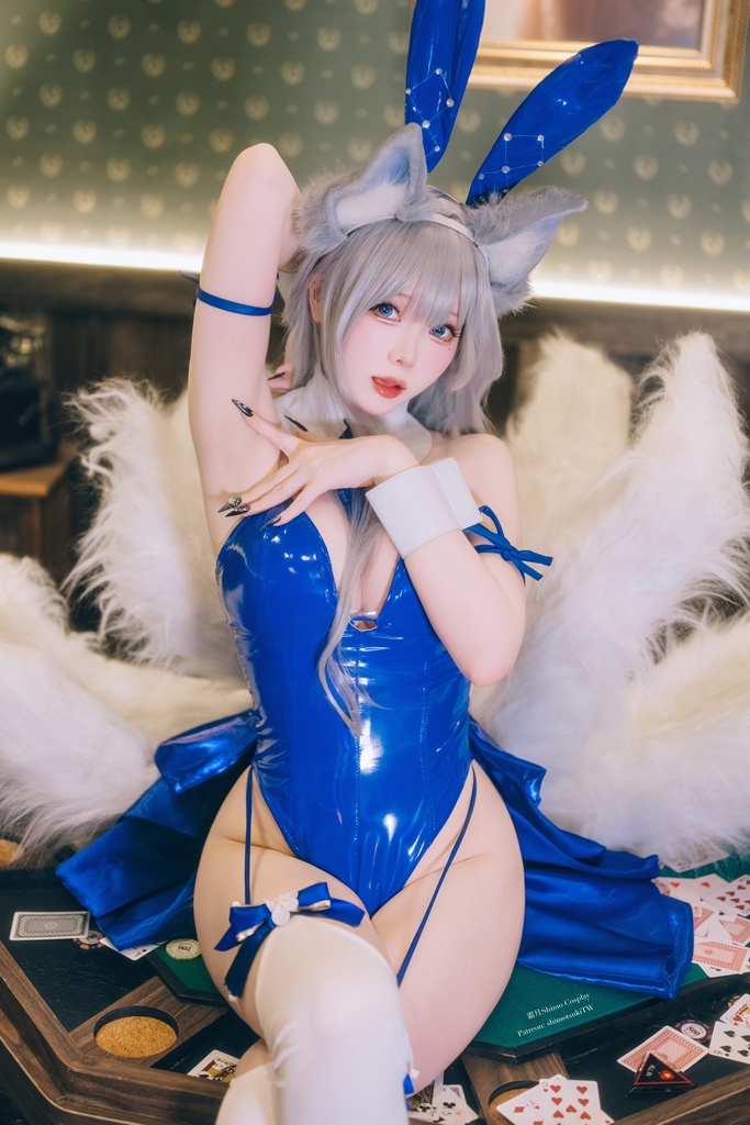 Shimo-Shinano-Bunny-Suit-Azur-Lane-2