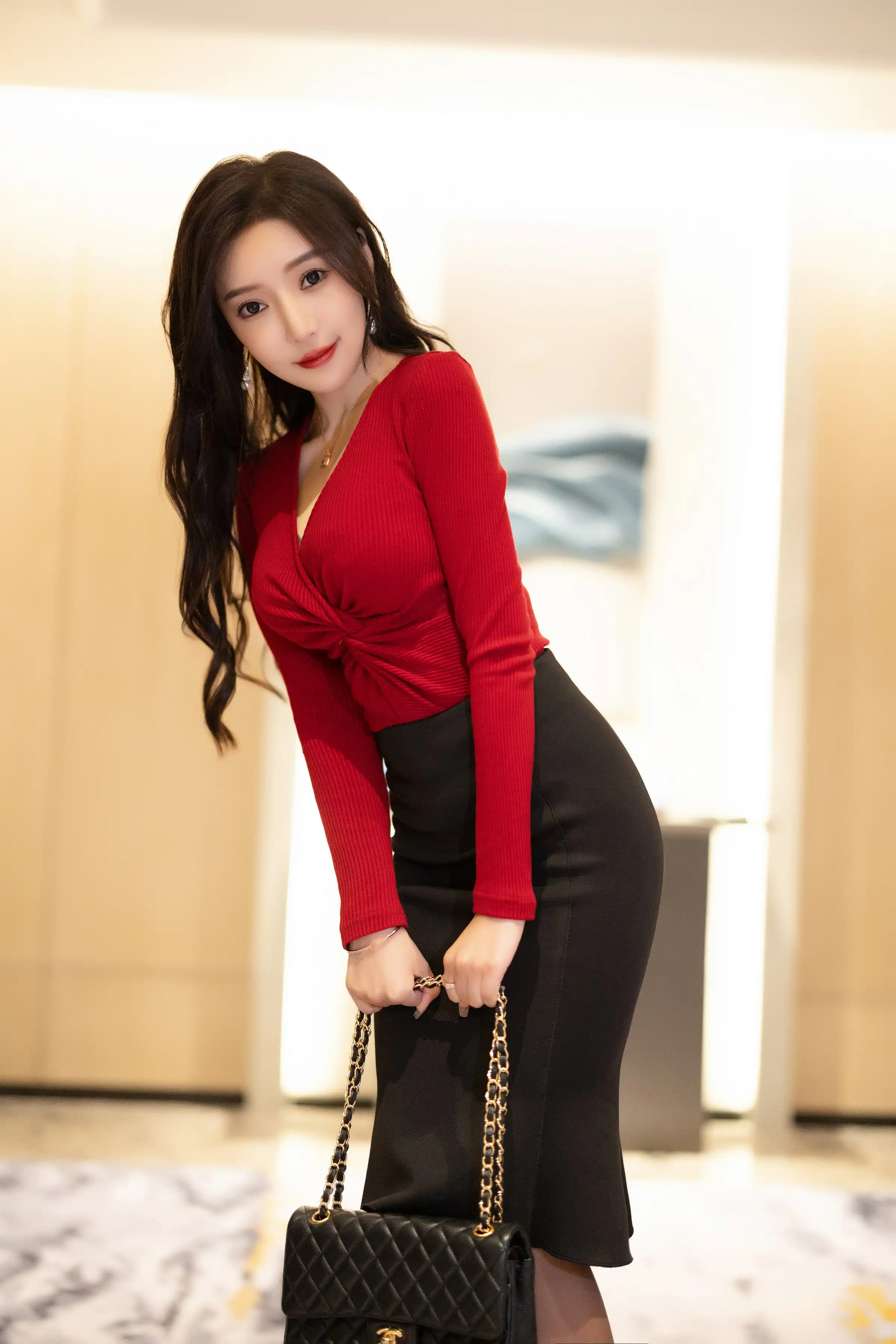 8F85716272